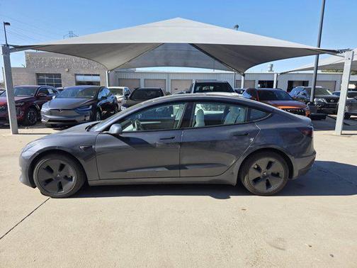 2022 Tesla Model 3 Standard Range