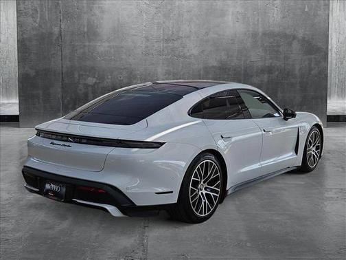 2020 Porsche Taycan Turbo