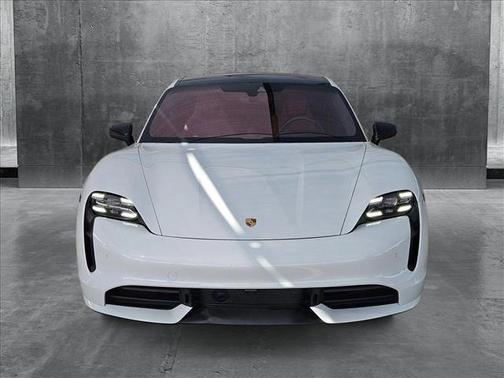 2020 Porsche Taycan Turbo