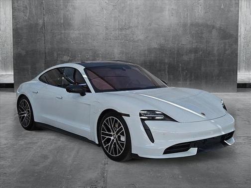 2020 Porsche Taycan Turbo