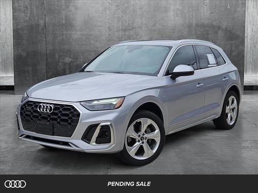 2022 Audi Q5 45 S line Premium Plus