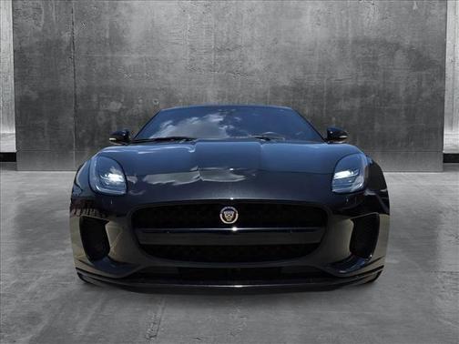 2019 Jaguar F-TYPE P300