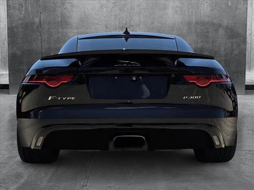 2019 Jaguar F-TYPE P300