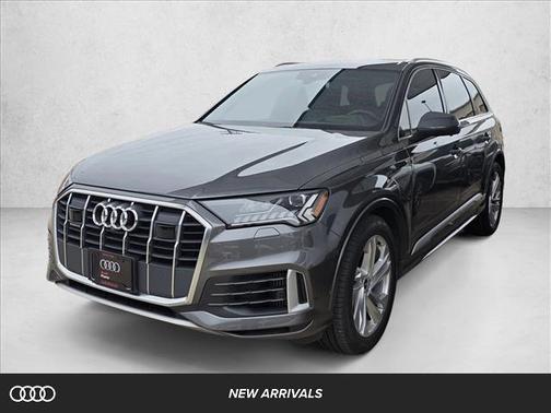 Samurai Gray Metallic 2021 Audi Q7 55 Prestige