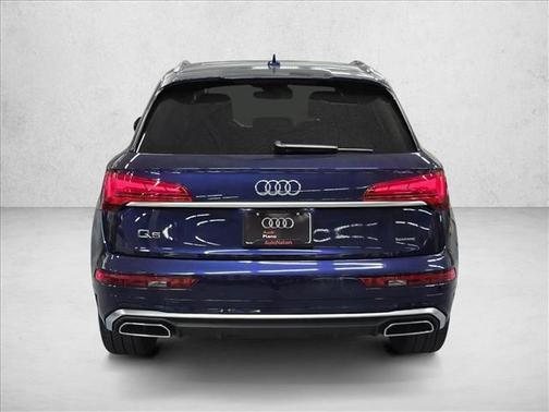 2022 Audi Q5 45 S line Premium Plus