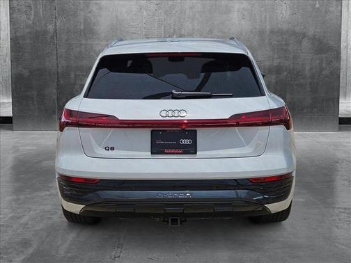 2024 Audi Q8 e-tron Premium Plus