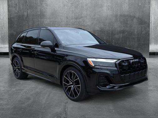 2025 Audi Q7 55 Premium Plus