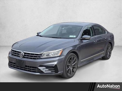 2019 Volkswagen Passat 2.0T R-Line
