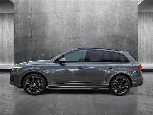 2025 Audi Q7 55 Premium Plus