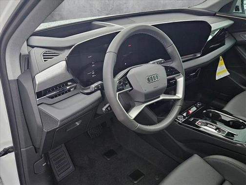 2025 Audi Q6 e-tron Premium Plus quattro