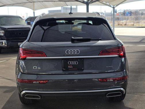 2022 Audi Q5 45 S line Premium
