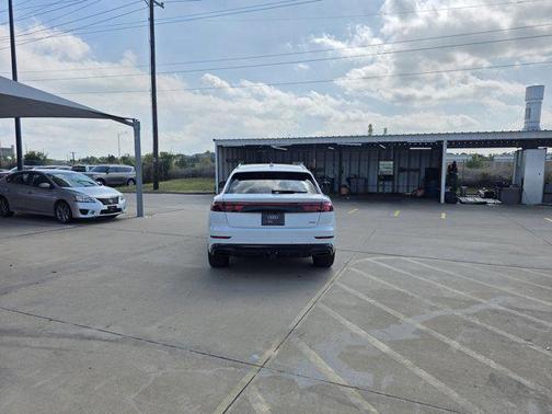 2026 Audi Q8 55 Prestige