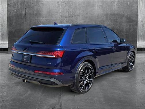 2021 Audi Q7 55 Prestige