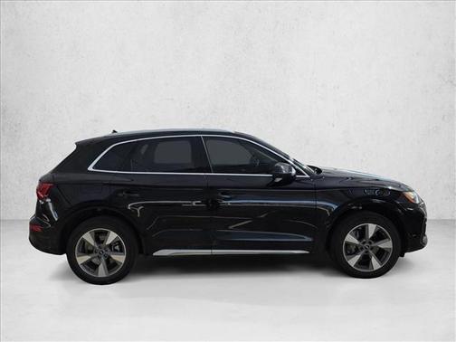 2023 Audi Q5 40 Premium