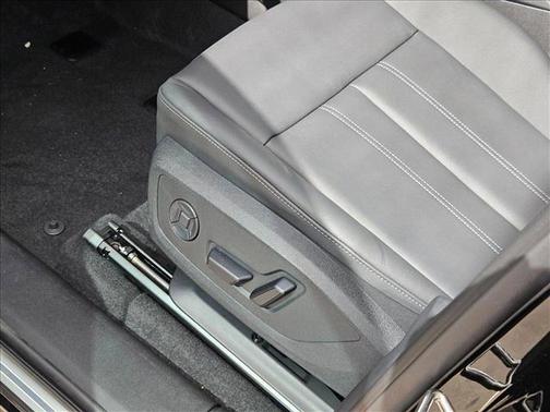 2025 Audi Q6 e-tron Premium Plus quattro