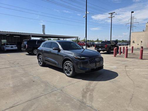 2025 Audi Q5 Premium