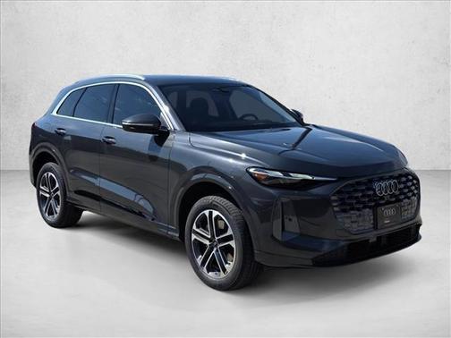 2025 Audi Q5 Premium