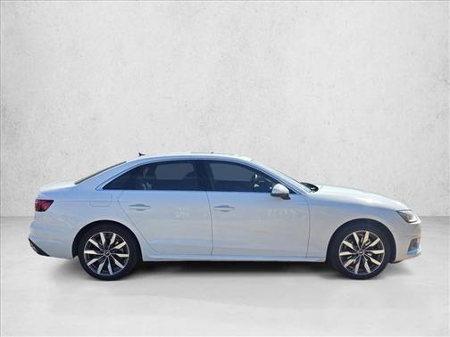 2022 Audi A4 40 Premium Plus