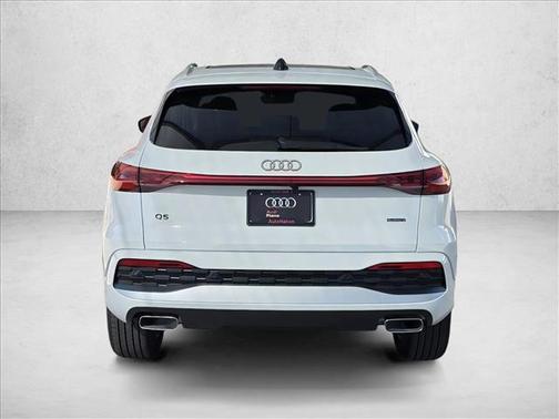 2025 Audi Q5 Premium Plus