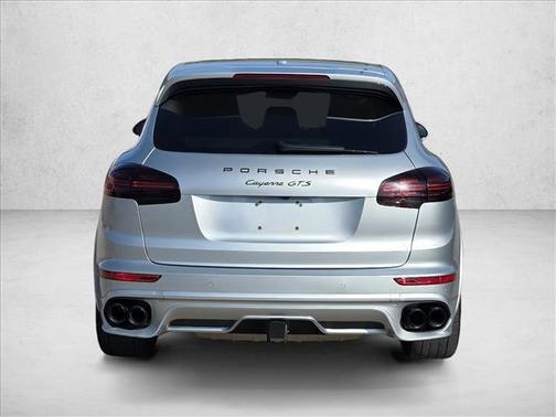 2016 Porsche Cayenne GTS