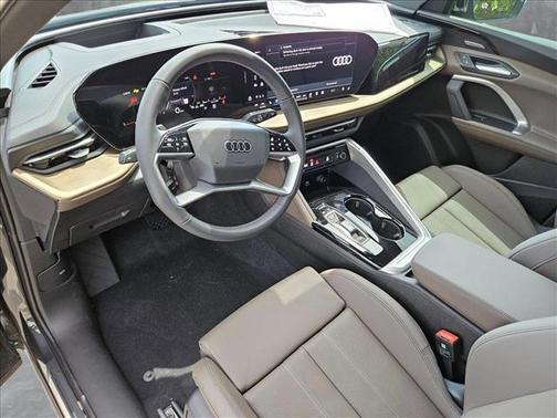 2025 Audi Q5 Premium Plus