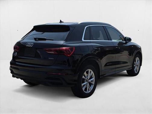 2023 Audi Q3 Premium 45 TFSI S line quattro Tiptronic