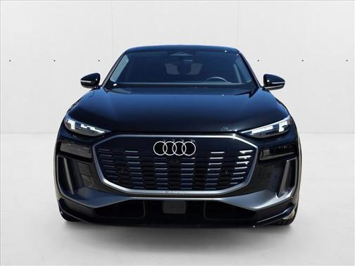 2025 Audi Q6 e-tron Prestige