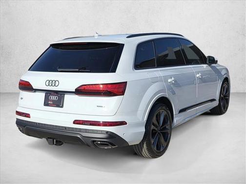 2026 Audi Q7 55 Premium Plus