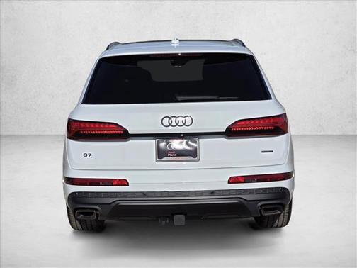 Glacier White Metallic 2026 Audi Q7 55 Premium Plus