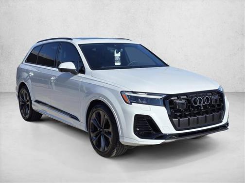 Glacier White Metallic 2026 Audi Q7 55 Premium Plus