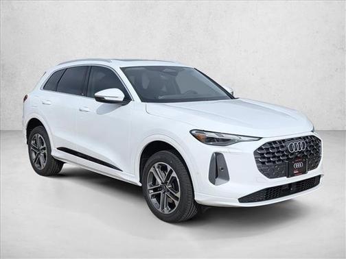 2025 Audi Q5 Premium TFSI quattro S tronic