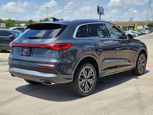 2025 Audi Q5 Premium Plus