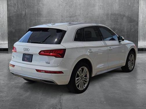 2018 Audi Q5 2.0T Premium Plus