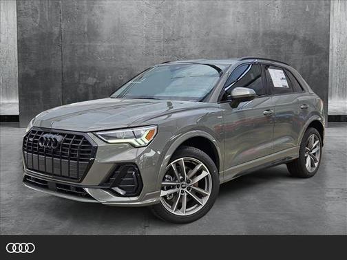 2025 Audi Q3 Premium 45 TFSI S line quattro Tiptronic