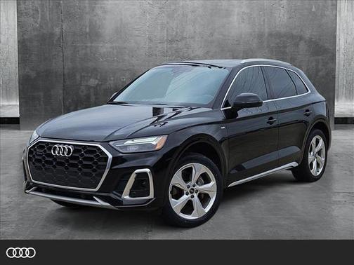 2022 Audi Q5 45 S line Premium Plus