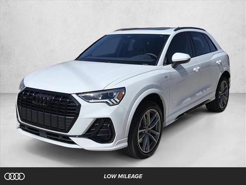 2025 Audi Q3 Premium 45 TFSI S line quattro Tiptronic