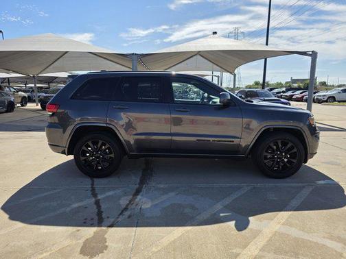 2019 Jeep Grand Cherokee Altitude