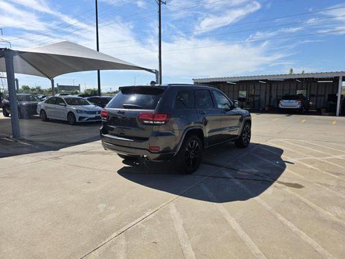 2019 Jeep Grand Cherokee Altitude