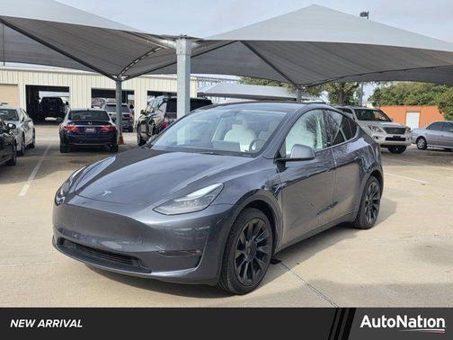 2023 Tesla Model Y Long Range Dual Motor All-Wheel Drive