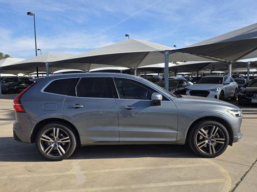 2018 Volvo XC60 T6 Momentum