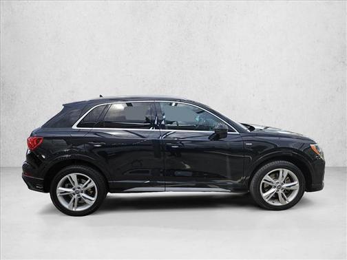 Mythos Black Metallic 2020 Audi Q3 45 S line Premium