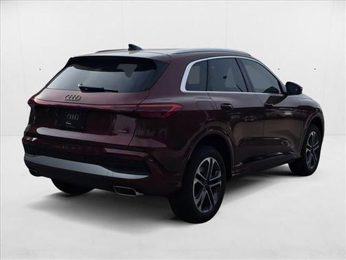 2025 Audi Q5 Premium
