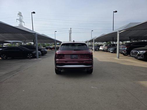 2025 Audi Q5 Premium
