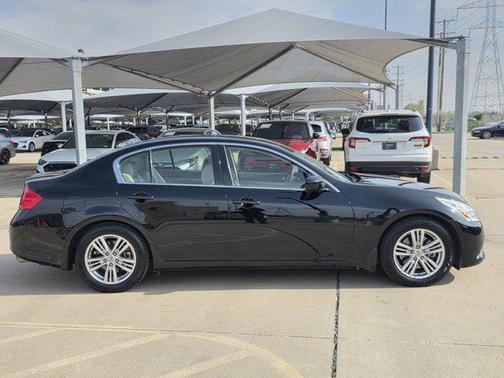 2013 INFINITI G37 Journey