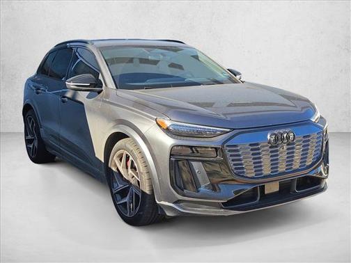 2025 Audi SQ6 e-tron Prestige quattro