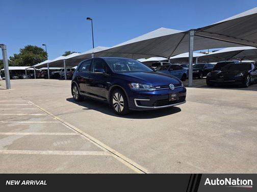 2017 Volkswagen e-Golf SE