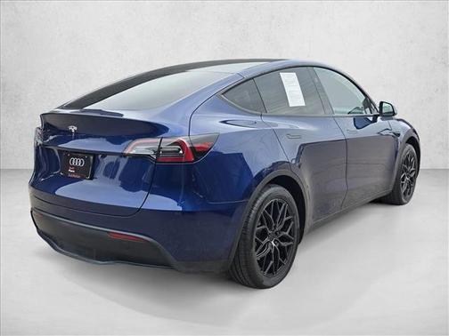2024 Tesla Model Y RWD *Ltd Avail*