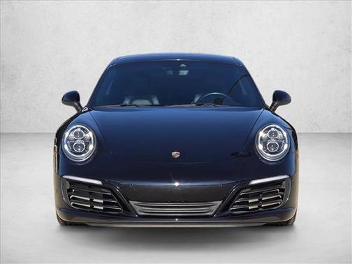 2018 Porsche 911 Carrera