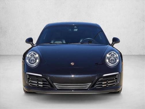 2018 Porsche 911 Carrera