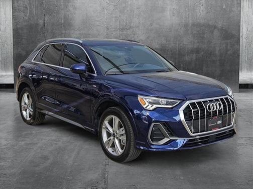 2024 Audi Q3 Premium 45 TFSI S line quattro Tiptronic